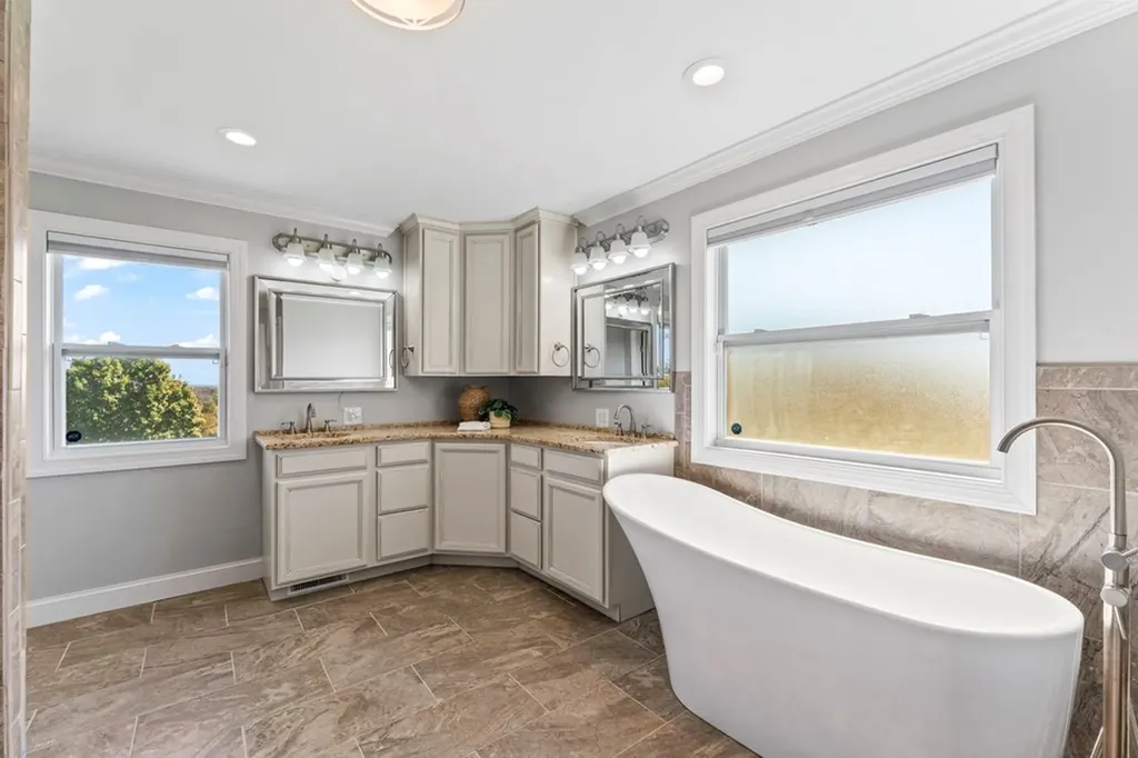 1670 Long Hollow Pike Gallatin TN 37066