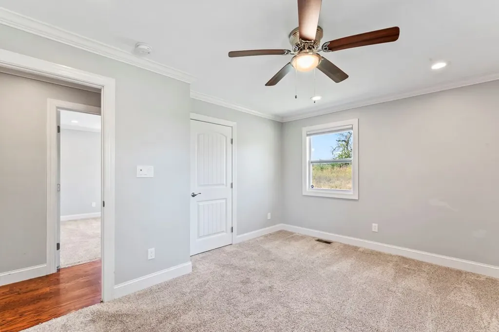 1670 Long Hollow Pike Gallatin TN 37066