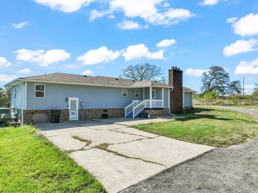 1670 Long Hollow Pike Gallatin TN 37066