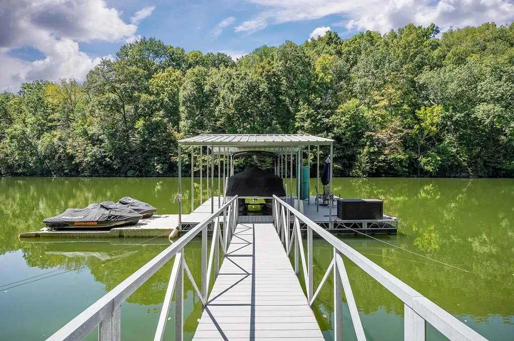 263 River Oaks Drive Sparta TN 38583