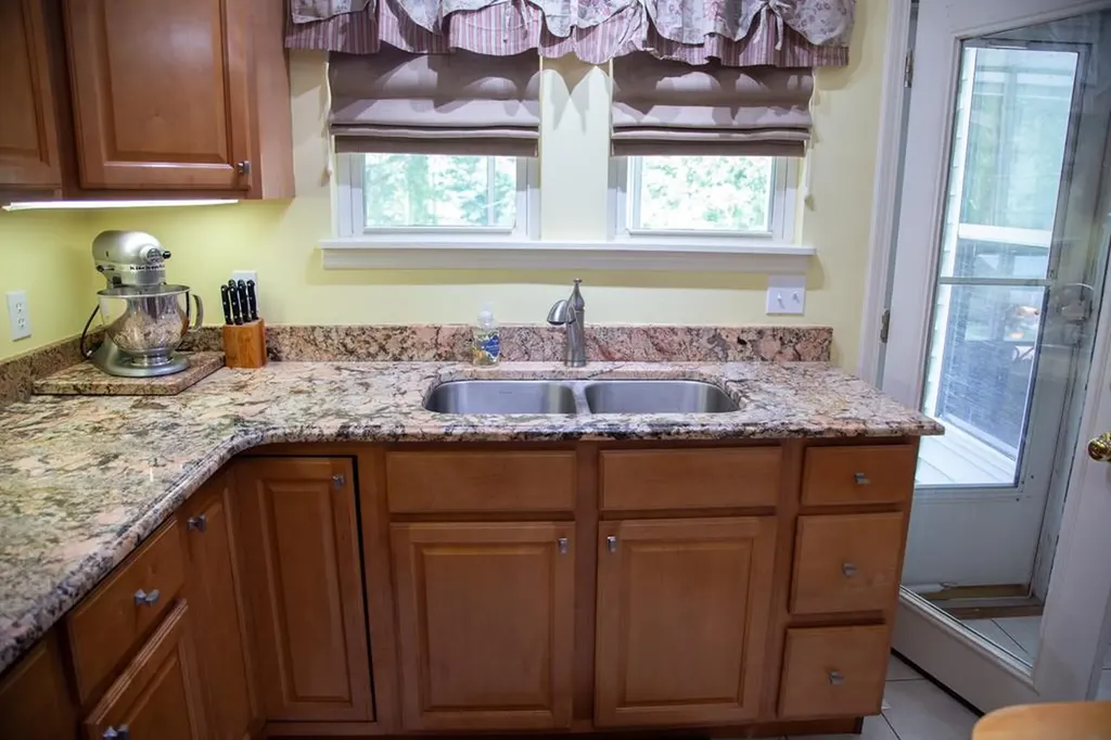 263 River Oaks Drive Sparta TN 38583