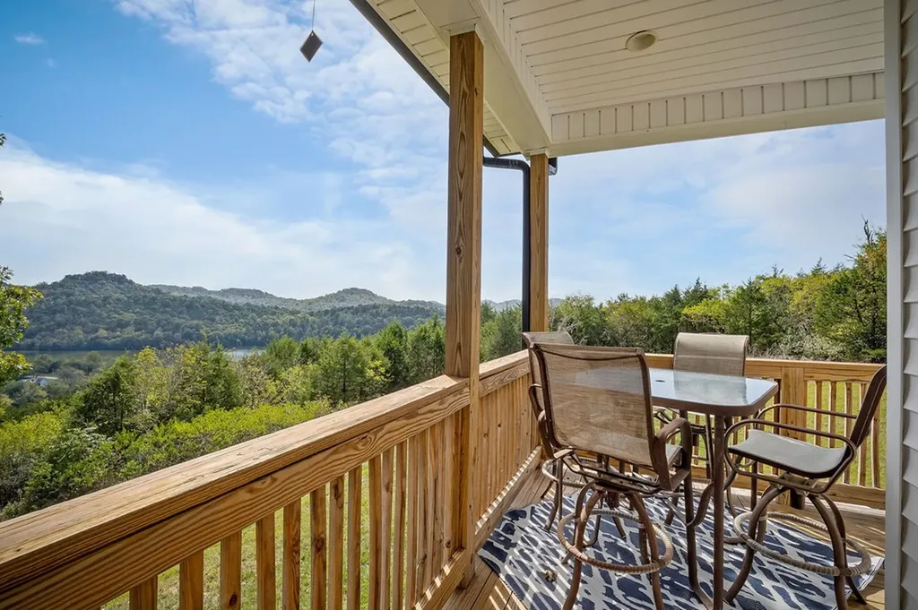 881 Eagle Mountain Road Granville TN 38564-5010