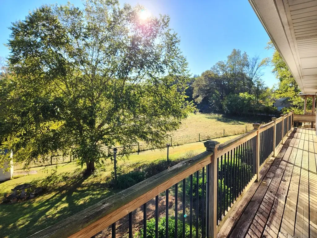 217 Lee Hollow Road Sparta TN 38583