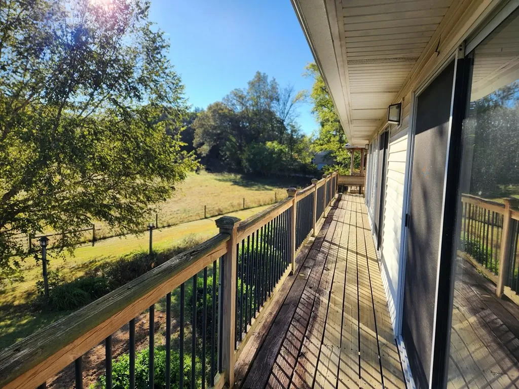 217 Lee Hollow Road Sparta TN 38583