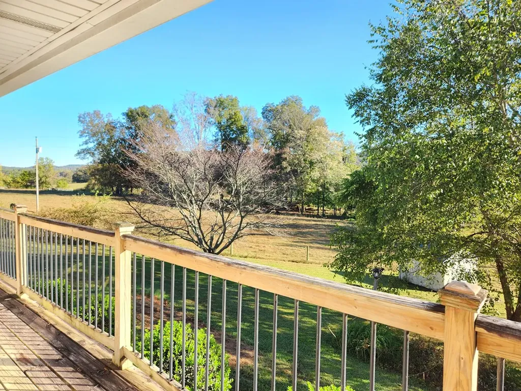 217 Lee Hollow Road Sparta TN 38583