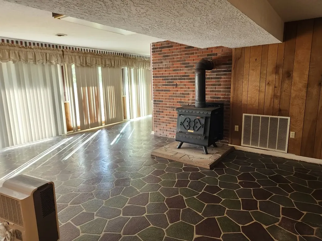 217 Lee Hollow Road Sparta TN 38583