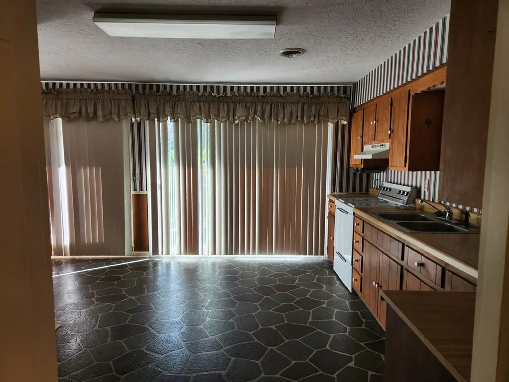 217 Lee Hollow Road Sparta TN 38583