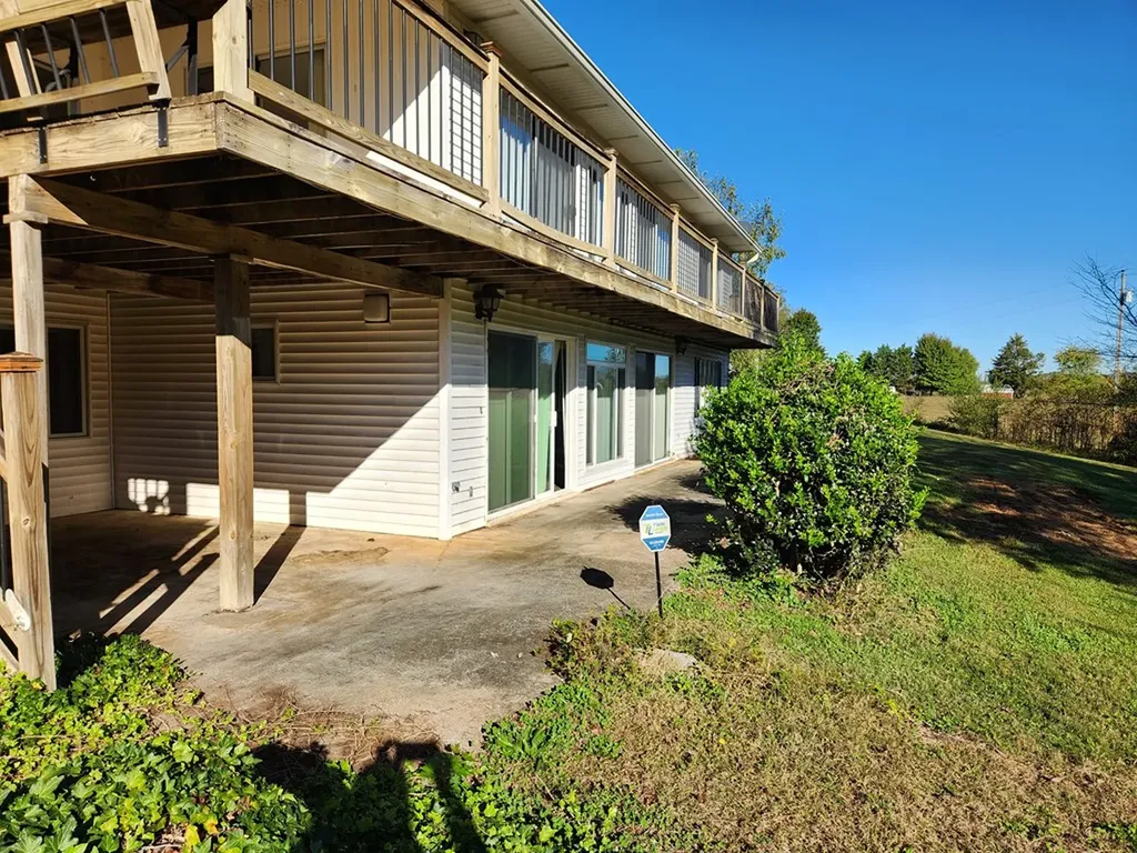 217 Lee Hollow Road Sparta TN 38583