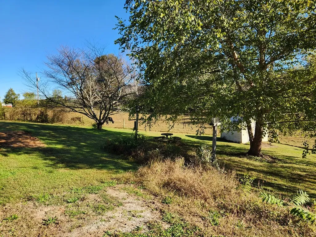 217 Lee Hollow Road Sparta TN 38583