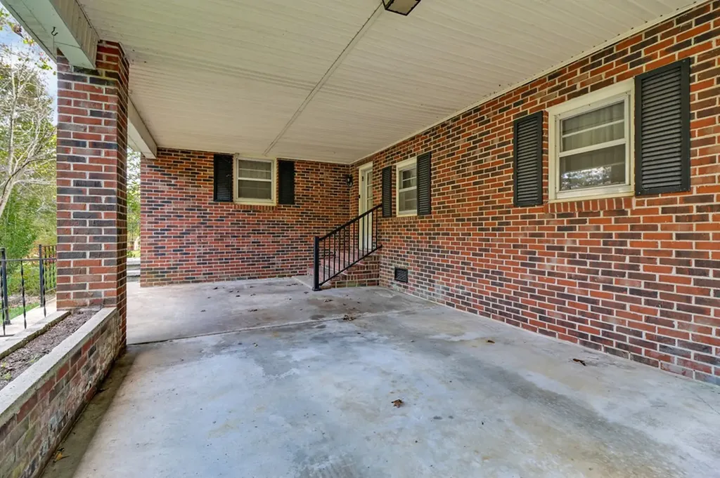 5361 Highway 70e Crossville TN 38555