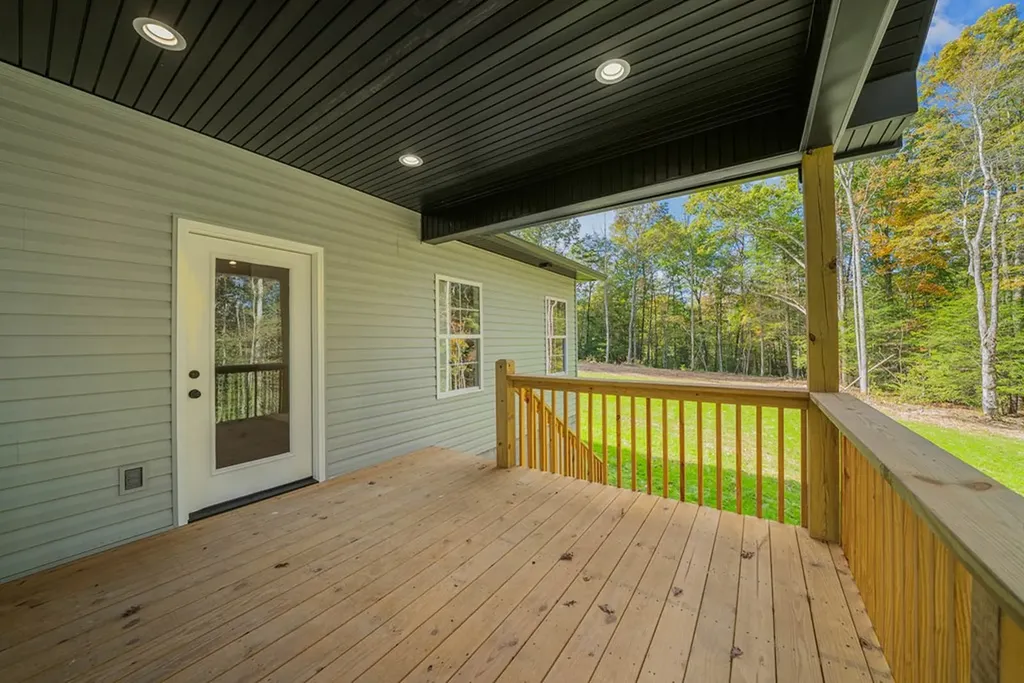 523 Ferry Bend Trail Crossville TN 38571