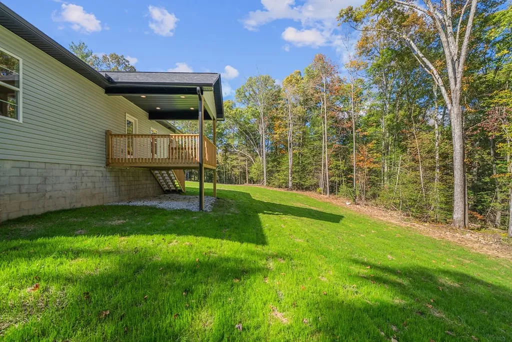 523 Ferry Bend Trail Crossville TN 38571