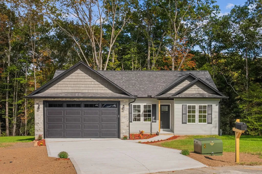 523 Ferry Bend Trail Crossville TN 38571