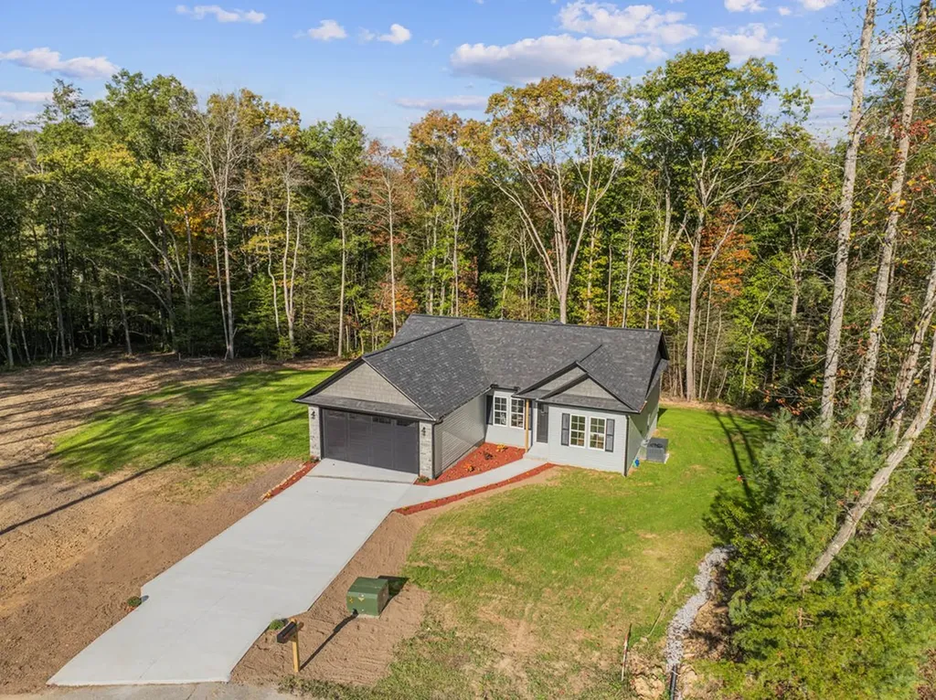 523 Ferry Bend Trail Crossville TN 38571