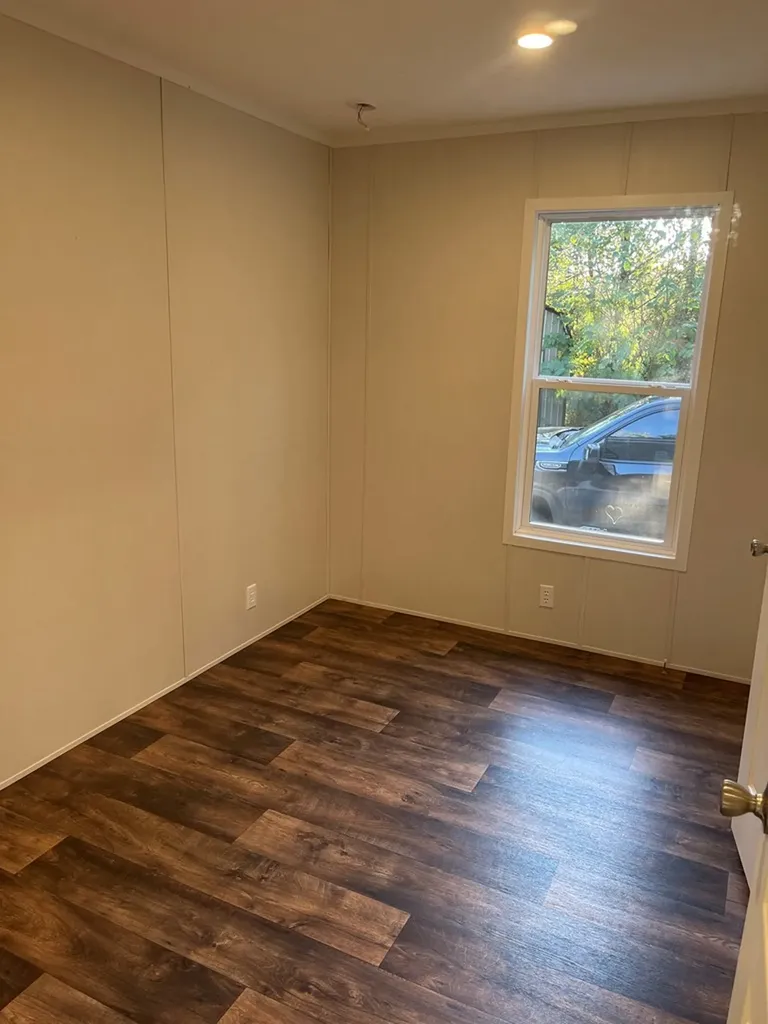 1295 Darkey Springs Walling TN 38587