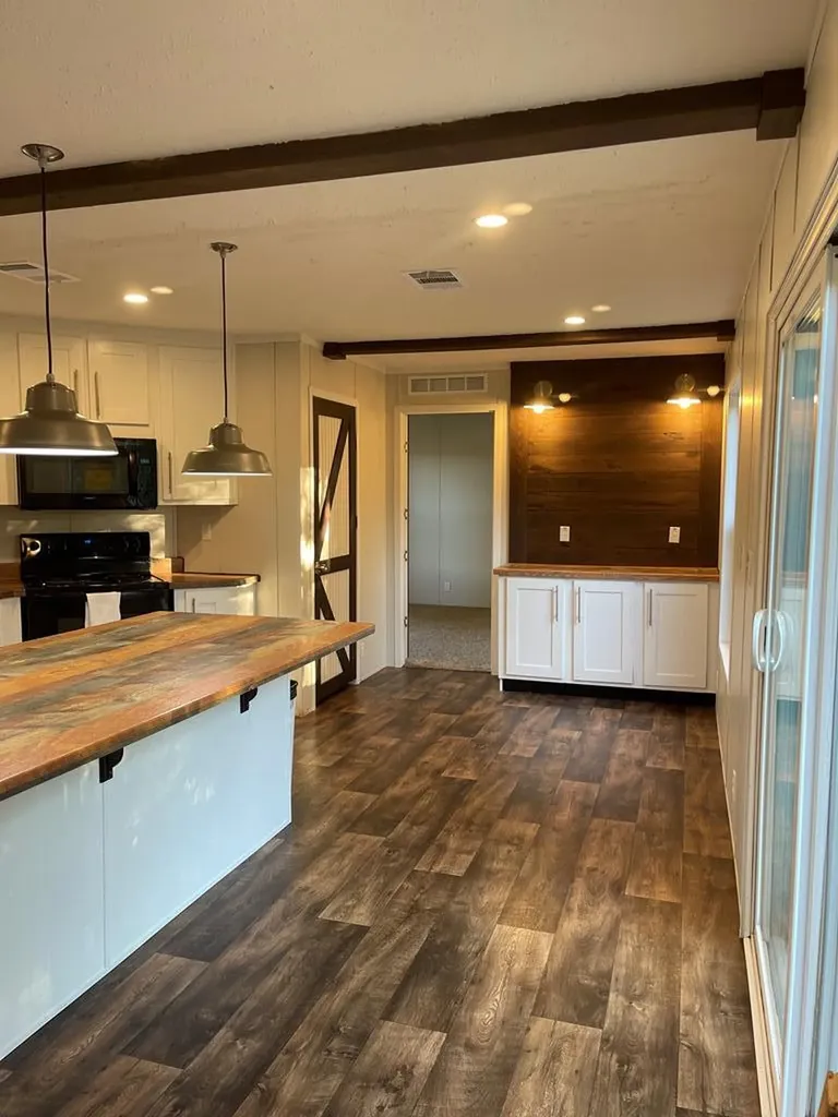 1295 Darkey Springs Walling TN 38587