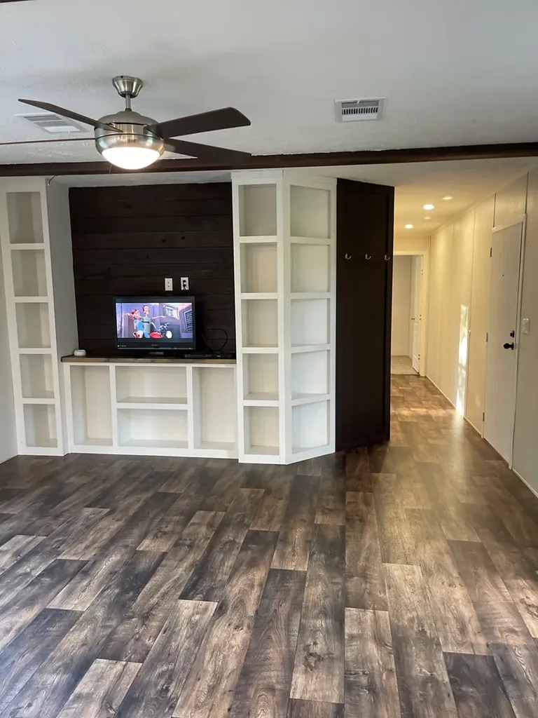 1295 Darkey Springs Walling TN 38587