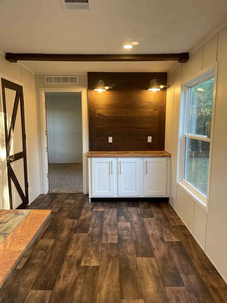 1295 Darkey Springs Walling TN 38587