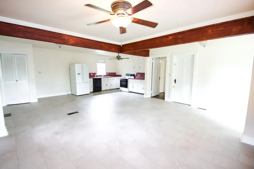 112 N Church Sparta TN 38583