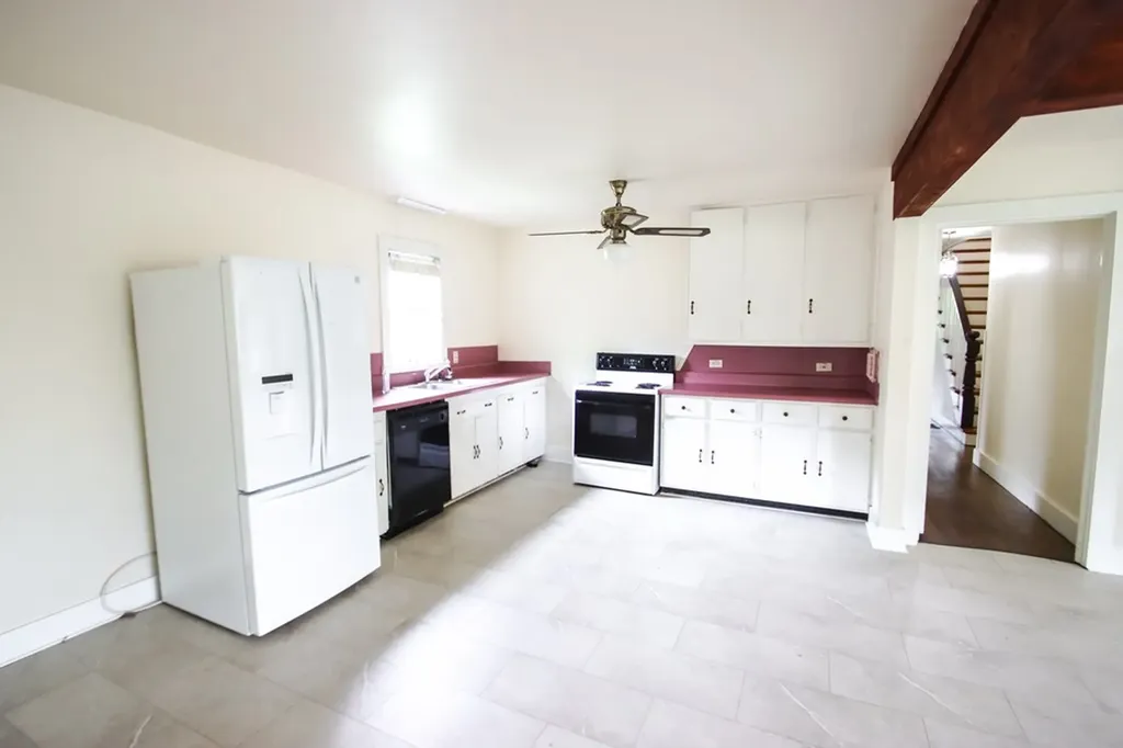 112 N Church Sparta TN 38583