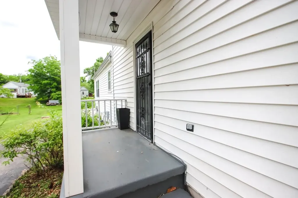 112 N Church Sparta TN 38583