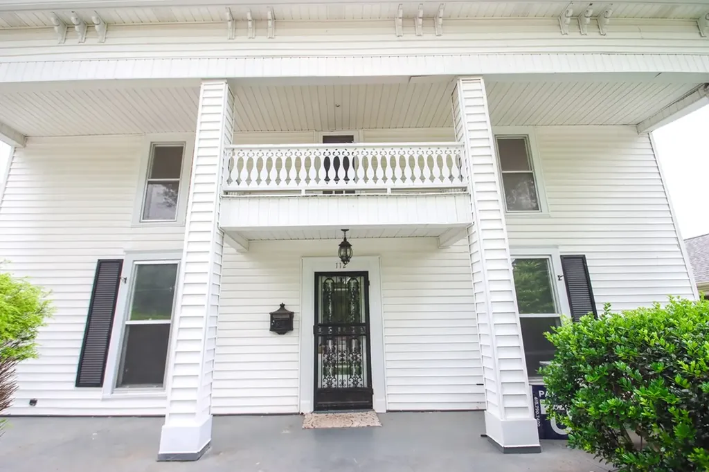 112 N Church Sparta TN 38583