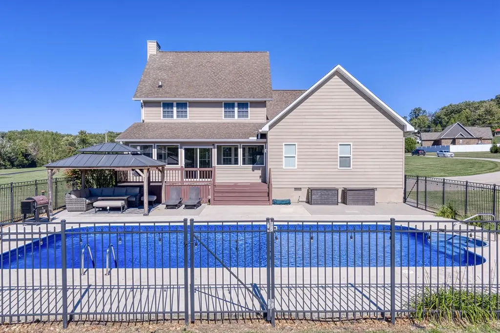 4228 Gainesboro Grade Cookeville TN 38501