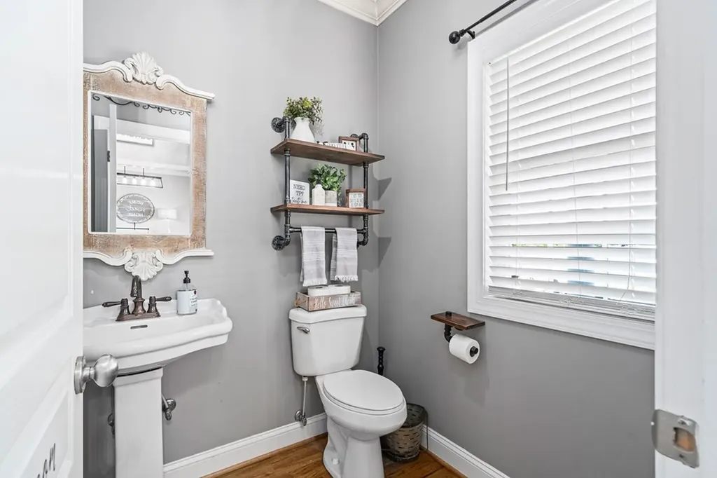 4228 Gainesboro Grade Cookeville TN 38501