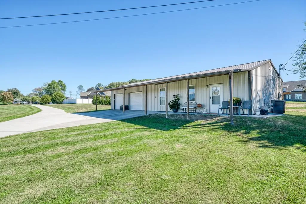 4228 Gainesboro Grade Cookeville TN 38501