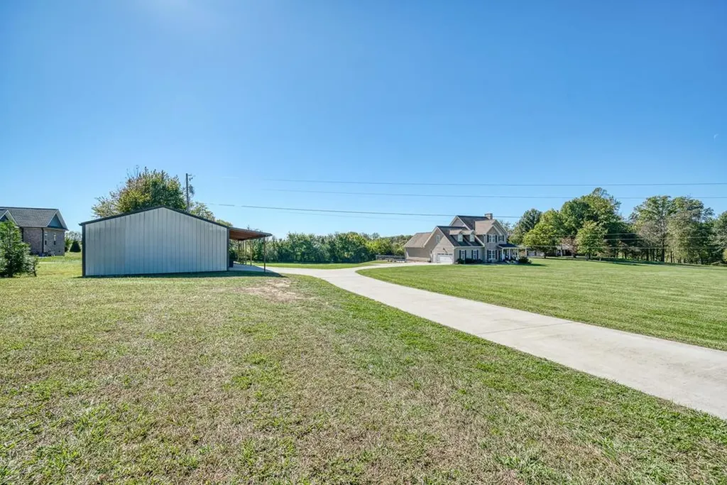 4228 Gainesboro Grade Cookeville TN 38501