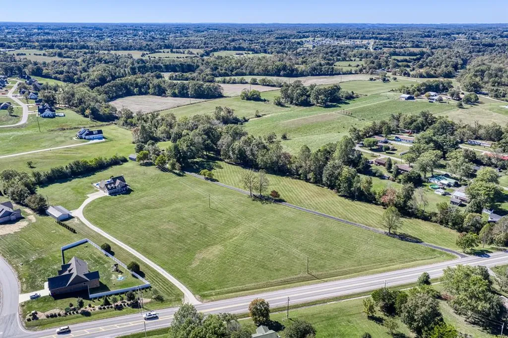 4228 Gainesboro Grade Cookeville TN 38501