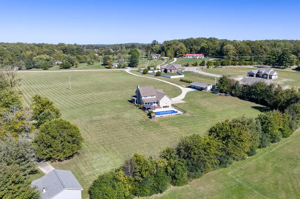 4228 Gainesboro Grade Cookeville TN 38501