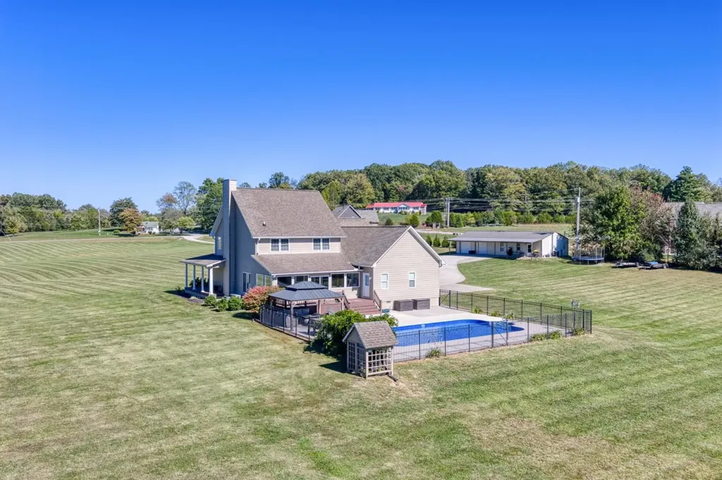 4228 Gainesboro Grade Cookeville TN 38501