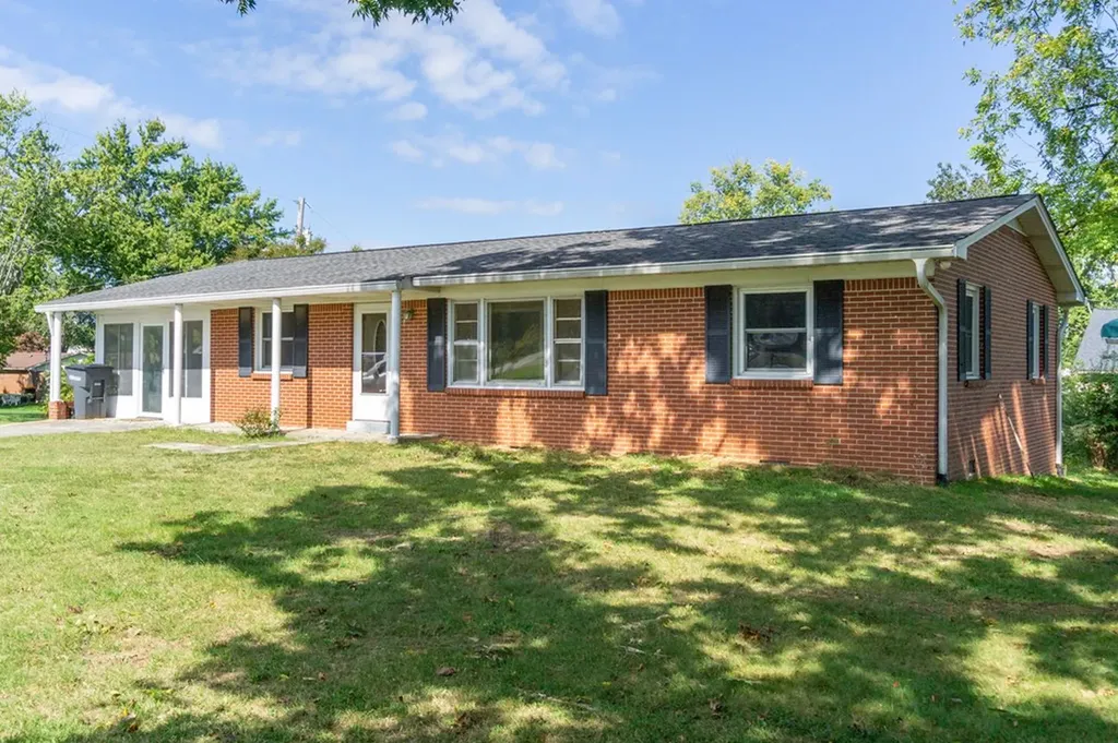 785 Fairground Street Cookeville TN 38501