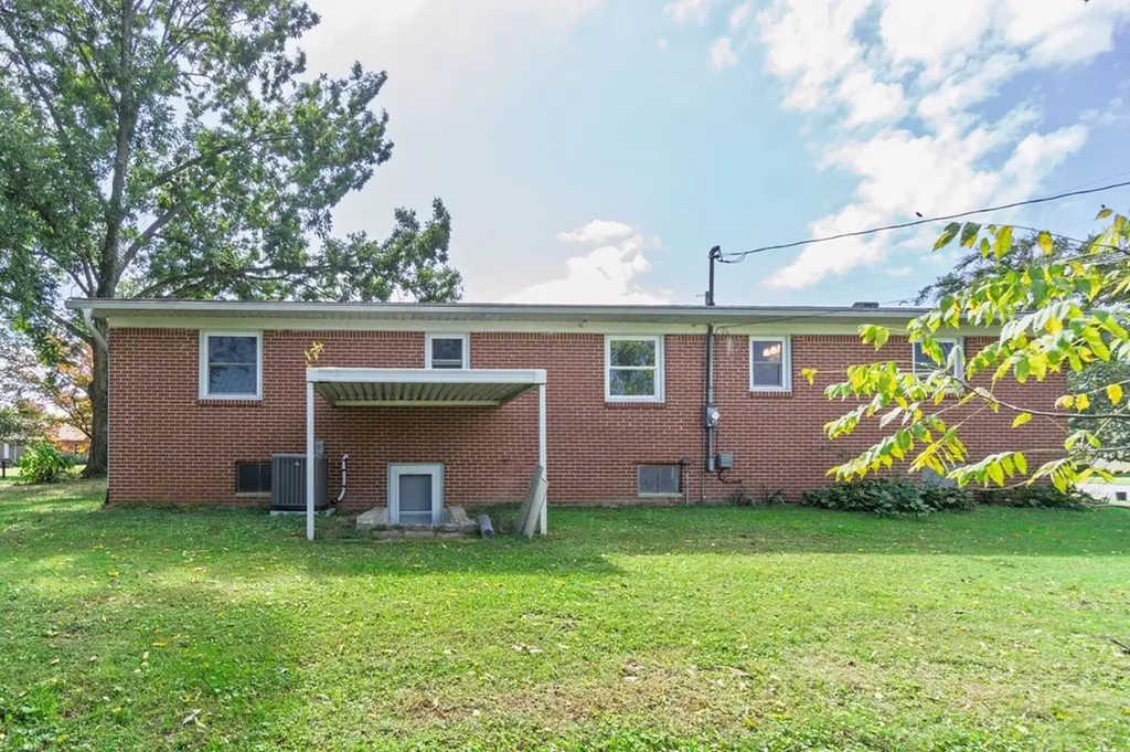 785 Fairground Street Cookeville TN 38501