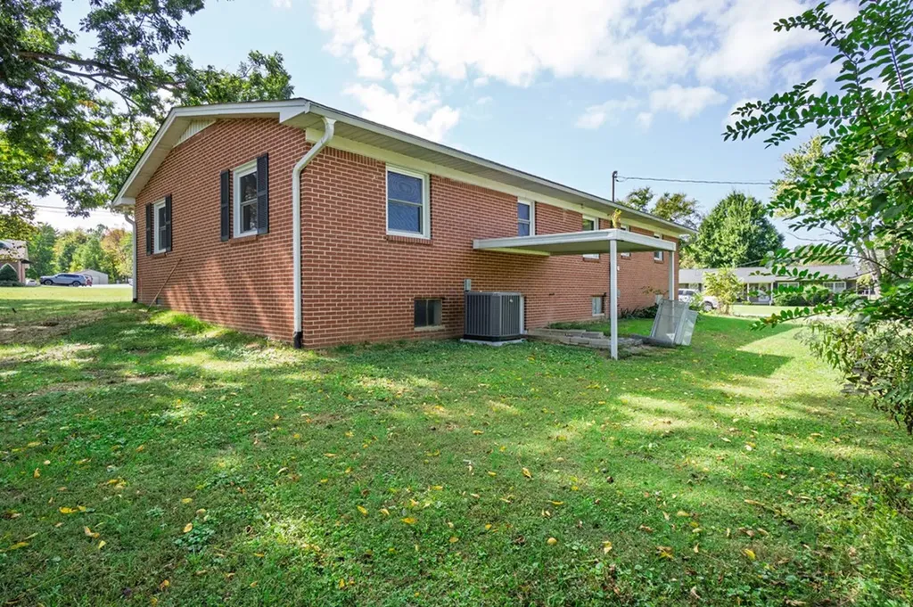 785 Fairground Street Cookeville TN 38501