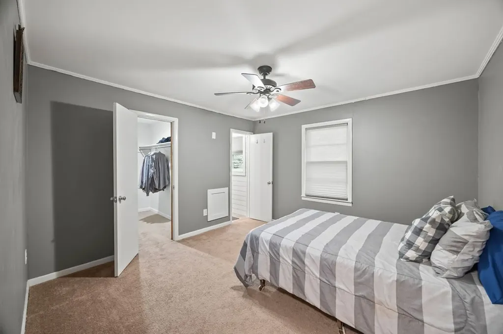 334 SW Wartrace Highway Pleasant Shade TN 37145