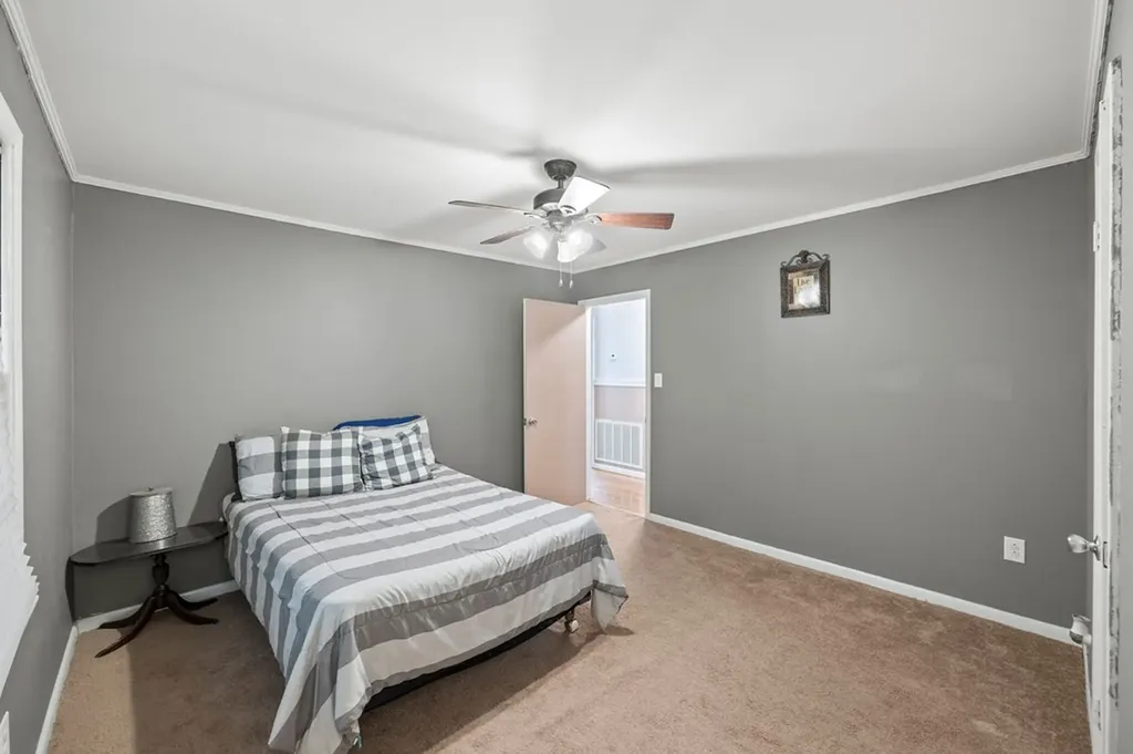 334 SW Wartrace Highway Pleasant Shade TN 37145