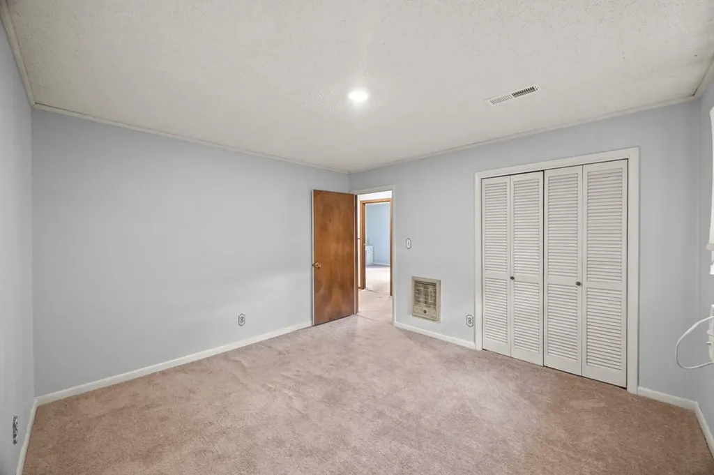 334 SW Wartrace Highway Pleasant Shade TN 37145