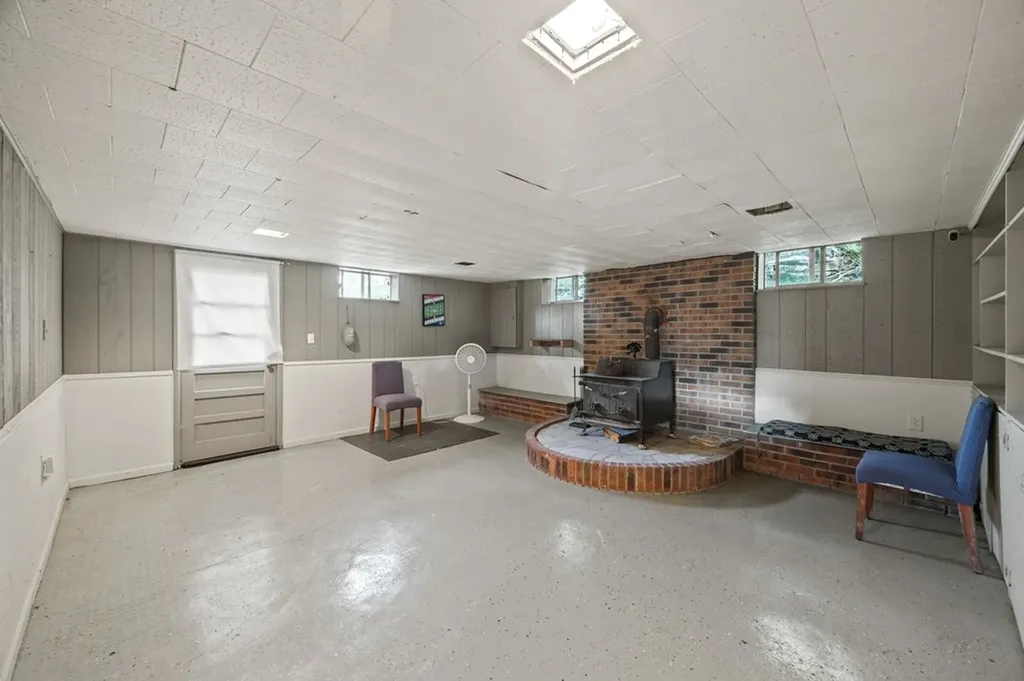 334 SW Wartrace Highway Pleasant Shade TN 37145