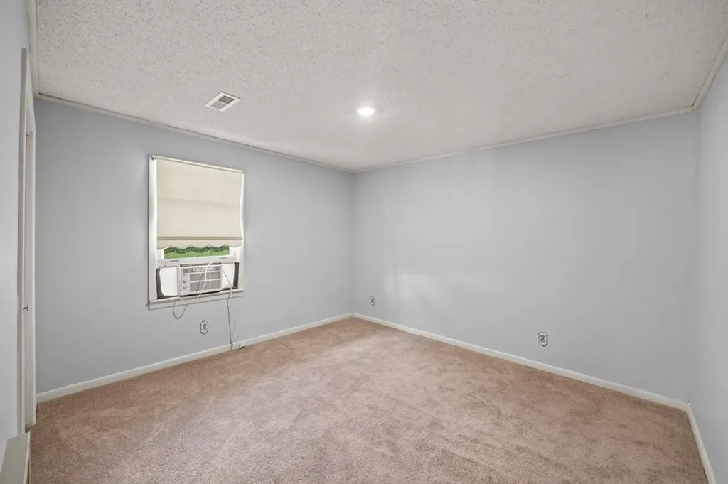 334 SW Wartrace Highway Pleasant Shade TN 37145