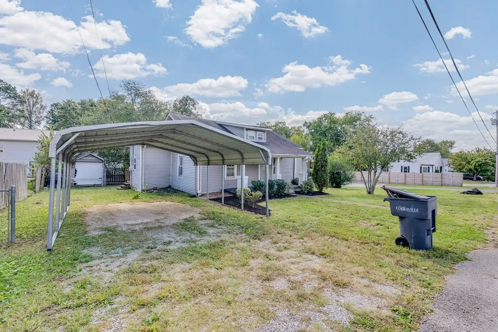 215 E 15th Street Cookeville TN 38501-1396