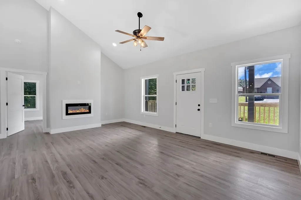 1530 NE Springboro Road Cookeville TN 38506