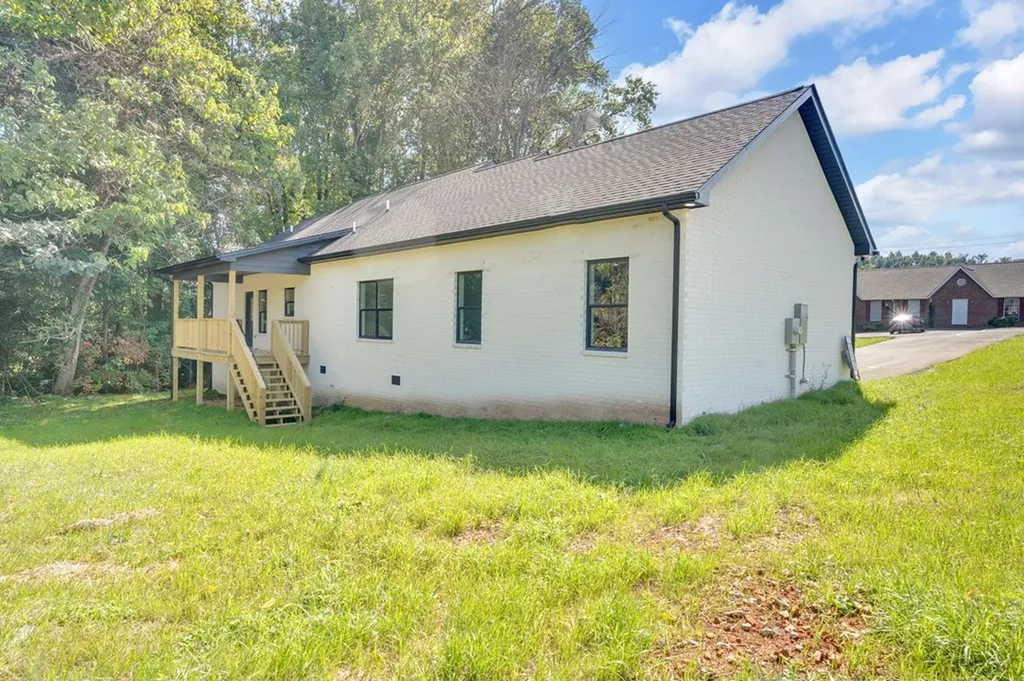 1530 NE Springboro Road Cookeville TN 38506