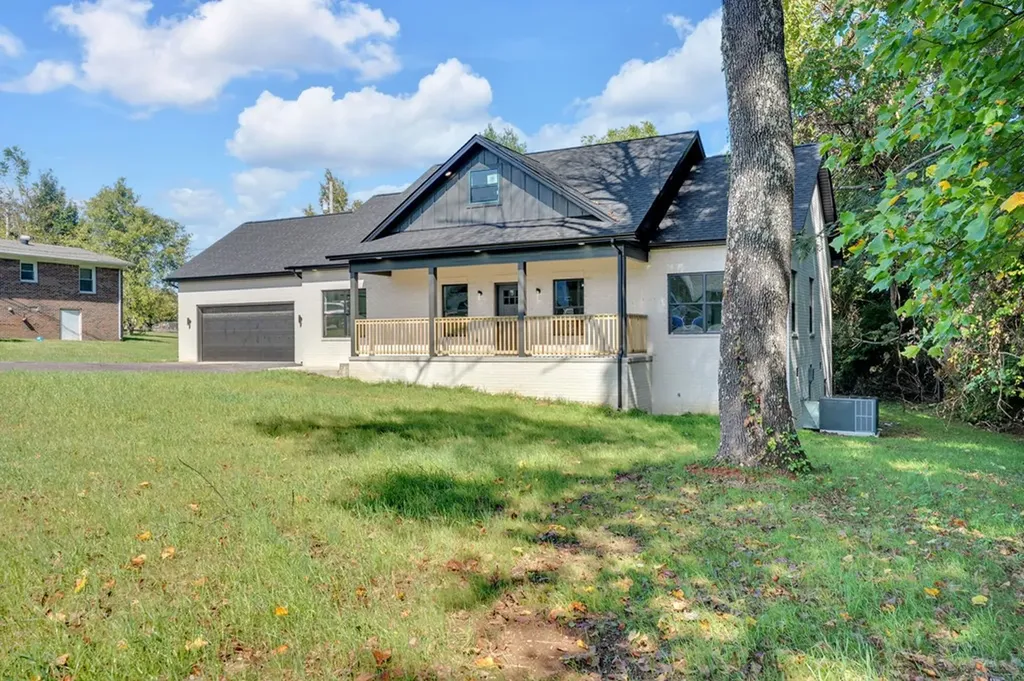 1530 NE Springboro Road Cookeville TN 38506