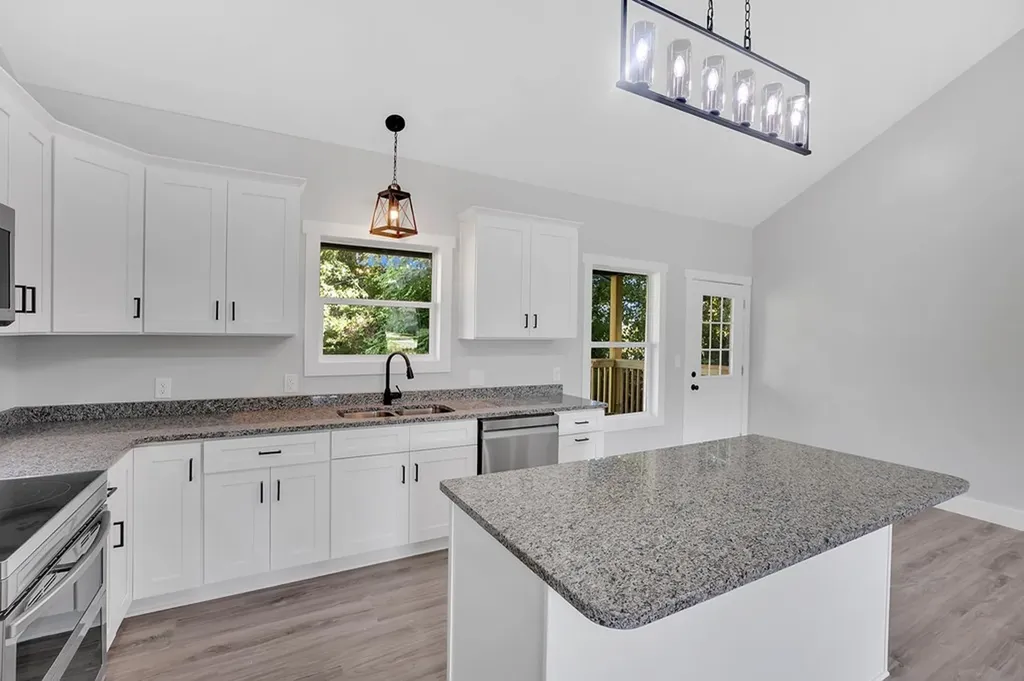 1530 NE Springboro Road Cookeville TN 38506