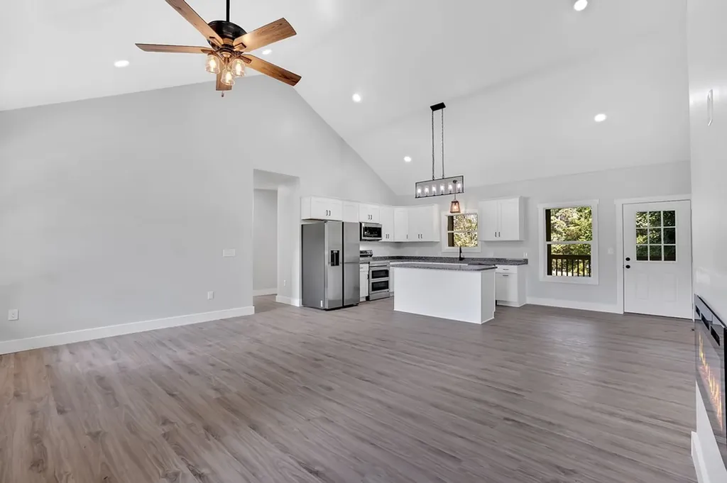 1530 NE Springboro Road Cookeville TN 38506