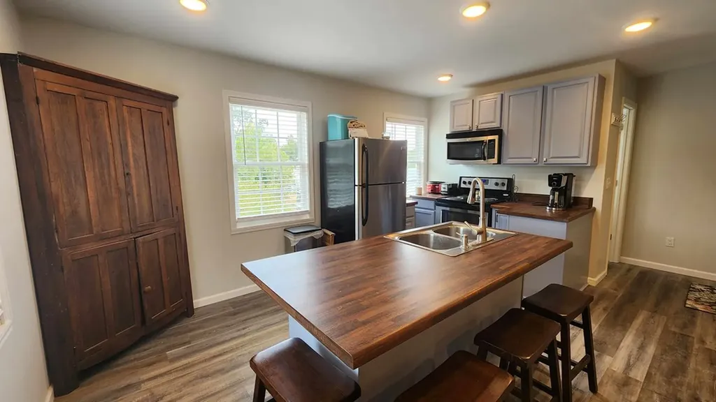 281 Bill Hunter Road Celina TN 38551