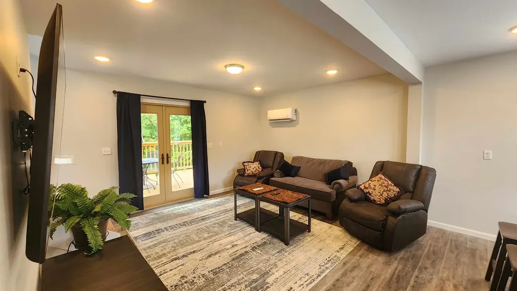 281 Bill Hunter Road Celina TN 38551