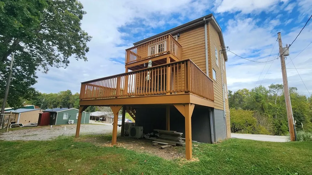 281 Bill Hunter Road Celina TN 38551